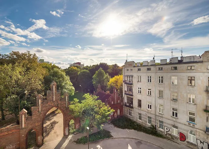 Z Parkingiem W Lodzi Przy Parku Rejtana By Renters *